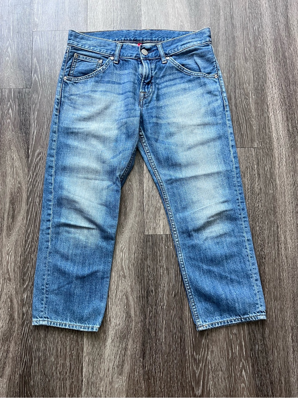 Uniqlo Y2K style low rise slim Capri Jeans